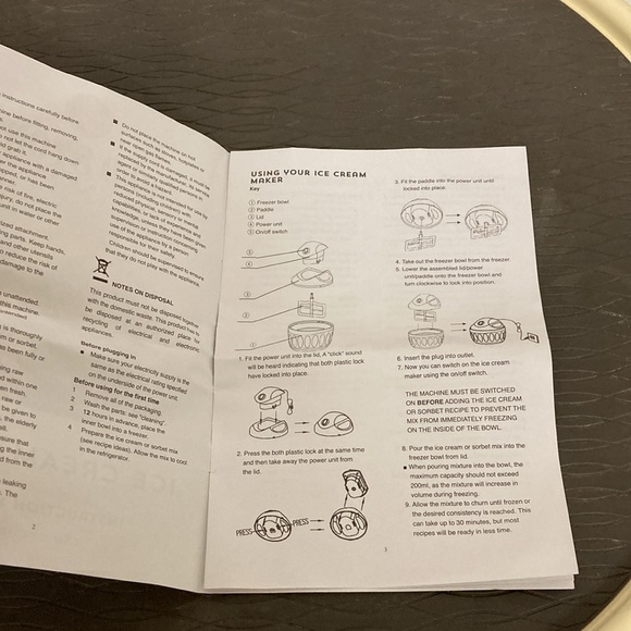 Cold Stone Creamery Ice Cream Maker Automatic 1 Pint Makes in 15 Minutes New - Picture 14 of 16